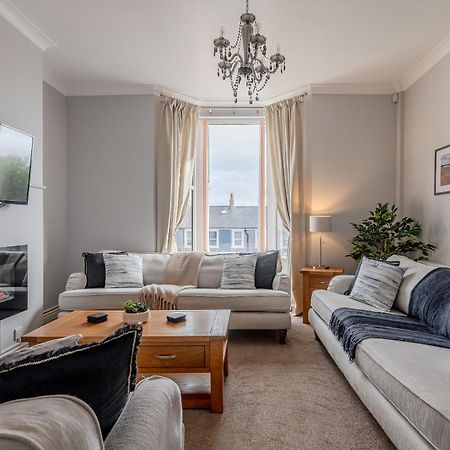 Rosemill - Large Pet Friendly Home With Off Road Parking Whitby Exterior foto