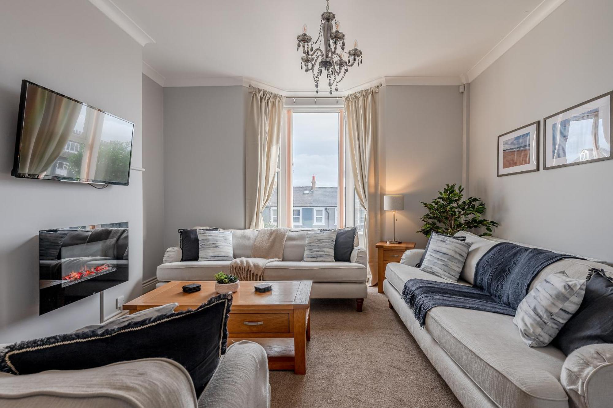 Rosemill - Large Pet Friendly Home With Off Road Parking Whitby Exterior foto